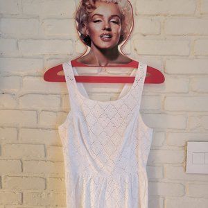 Lilly Pulitzer White Eyelet Peplum Tank Size 8